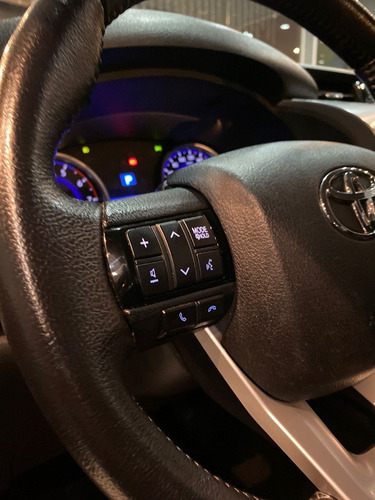 Imagem 10 de 13 de Toyota Hilux Sr 4x 2cd Flex 2017