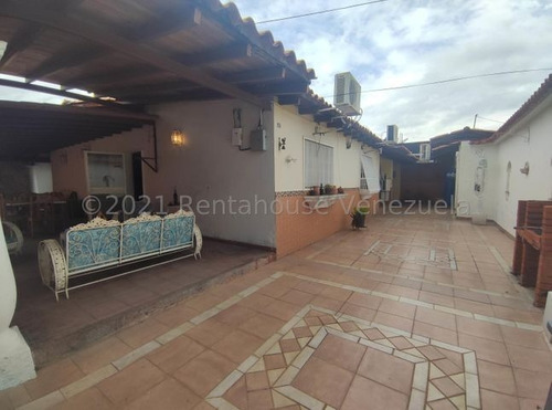 Imagen 19 de 30 de Casa La Mulera Maracay 04 Dormitorios 04 Baños Gran Tamaño 22-1556 ##
