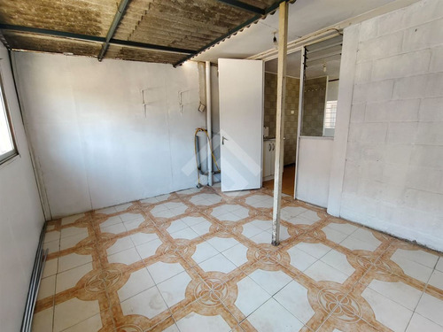Departamento En Venta De 3 Dorm. En Maipú