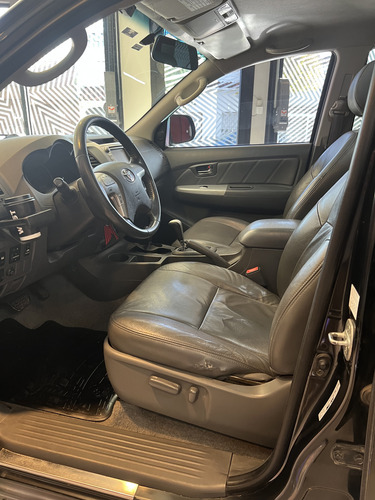 Toyota Hilux Pick-up 3.0 Cd Srv Cuero I 171cv 4x4 4at