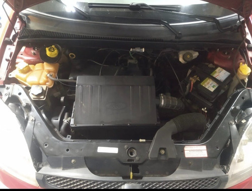 Imagem 7 de 13 de Ford Fiesta 1.6 2006/2007