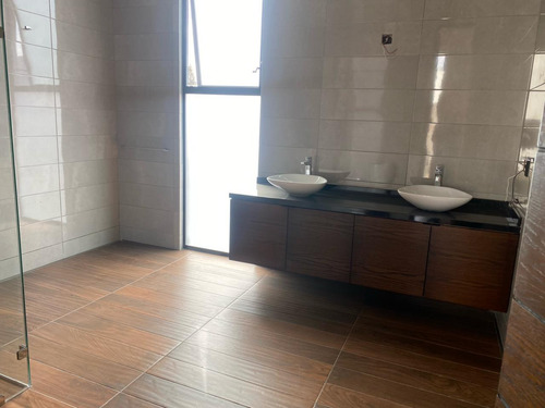 Hermosa Casa En Lomas De Cuernavaca Nueva En Privada Con P