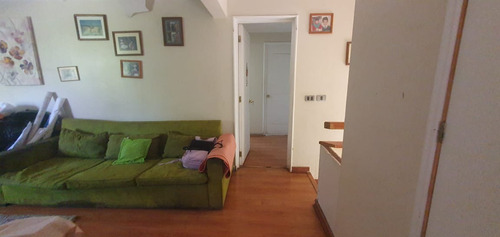 Casa 2 Pisos Amplia , 5 Dormitorios , 3 Baños , Living , Com