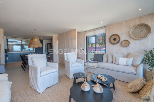 Venta Townhouse En Laguna Con Vista Al Mar