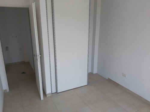 Imagen 6 de 15 de Venta Dto 3 Amb Amplio Y 2 Cochera Financia Dueño Directo