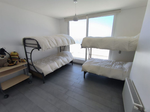 Departamento En Venta De 4 Dorm. En Zapallar