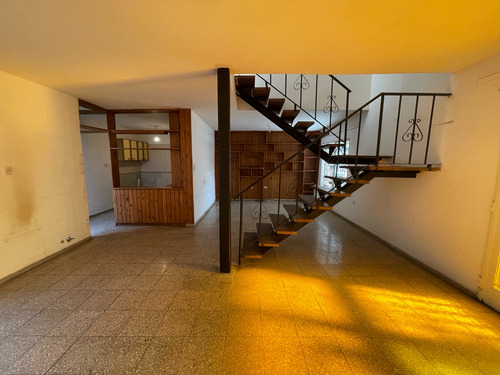 Casa En Venta Alto Alberdi - 3 Dormitorios - Cochera - Escritura Y Planos!