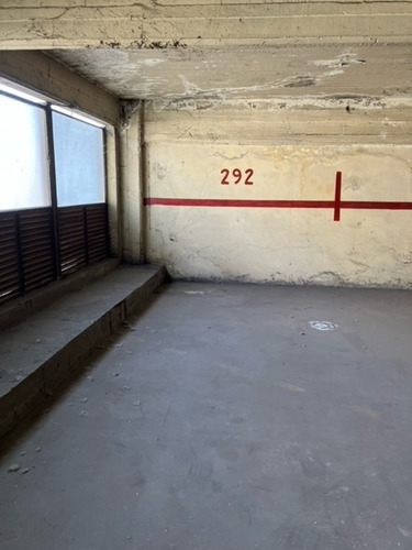 Imagen 4 de 10 de Venta De Cochera En Tribunales San Nicolas