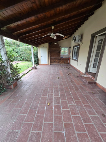 Alquiler Casa De Tres Dormitorios Country Banco Provincia