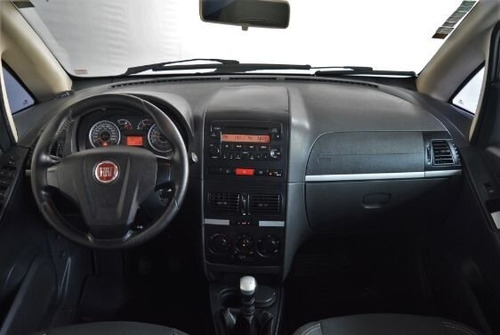Imagem 6 de 10 de Idea Essence 1.6 16v E.torq (flex)