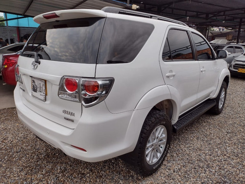 Toyota Fortuner Sr5 2015