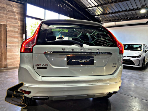 Imagen 15 de 21 de Volvo Xc60 Momentum