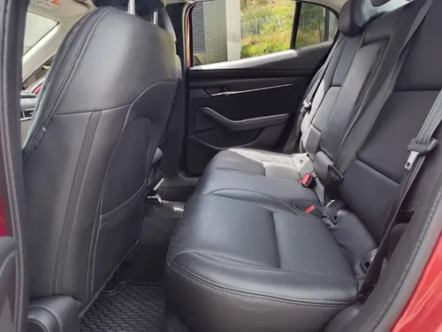 Mazda 3 2.0 Touring