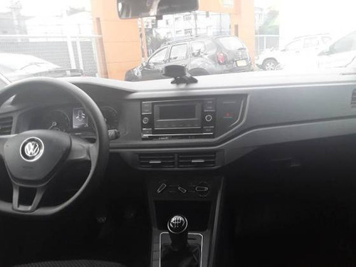 Imagem 3 de 7 de Volkswagen Polo 1.0 Mpi Total Flex Manual