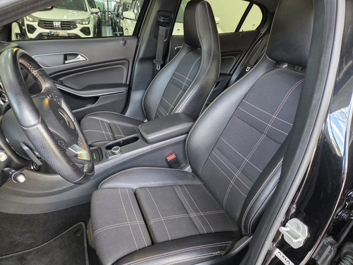 Mercedes-Benz GLA 200 1.6 CGI ENDURO 16V TURBO FLEX 4P AUTOMÁTICO