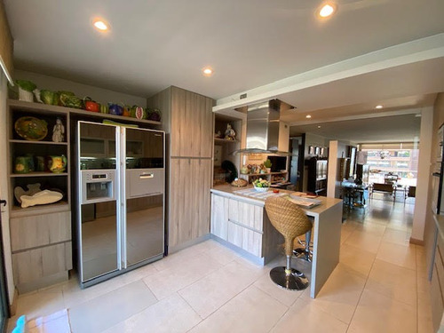 Se Vende Espectacular Depto Hermanos Cabott