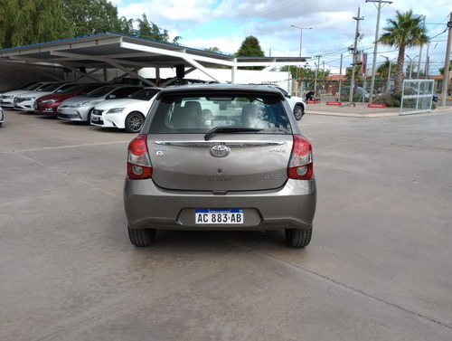 Toyota Etios 1.5 5p Xls 6mt L18