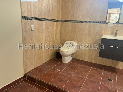 Dennymar, Alquila Bello Y Amplio Twonhouse, Al Este De La Ciudad, Brindándote La Oportunidad De Vivir Con Tu Familia En Ambientes Seguros Y Lleno De Comodidades Semi/amoblado B56986 Contáctame B