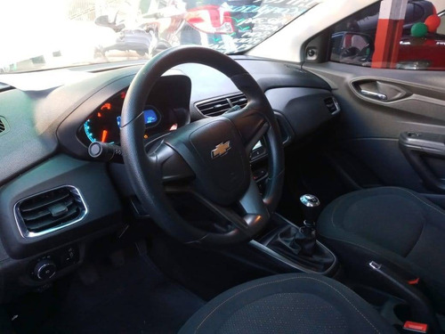 Imagem 8 de 13 de Chevrolet Onix 1.4 Mpfi Lt 8v Flex 4p Manual