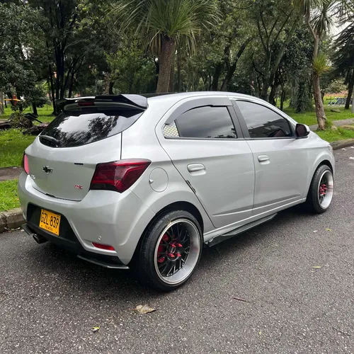 Chevrolet Onix 1.4 Ltz 5 p