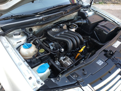 Volkswagen Bora 2.0 Trendline 115cv 2012