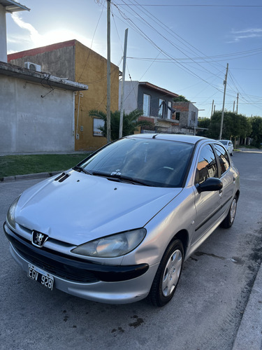 Peugeot 206 1.6 Xr Premium