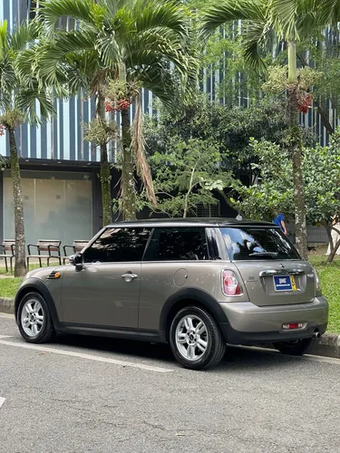 Mini Cooper Pepper 1.6 AUTOMÁTICO