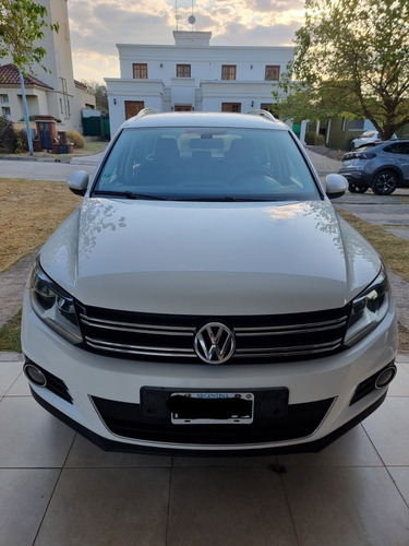 Imagen 9 de 10 de Volkswagen Tiguan 2013 2.0 Sport & Style Tsi 200cv