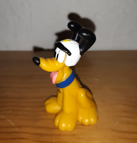 Figura Perro Pluto Con Casco Disney Mickey Mouse (Usado)