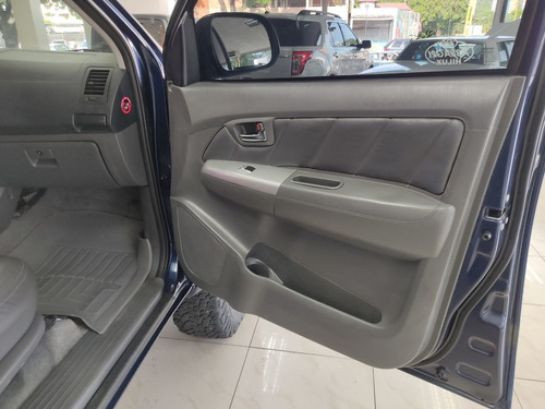 Imagen 10 de 14 de Toyota Hilux Kavak
