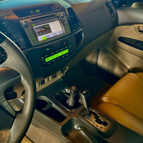 Toyota Hilux sw4 Srv4x4