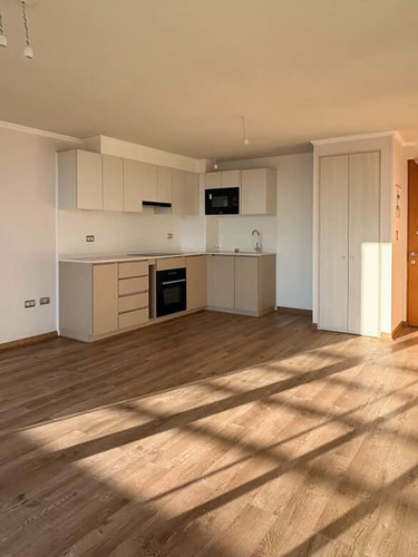 Departamento 2d2b, Varas Mena, San Miguel.