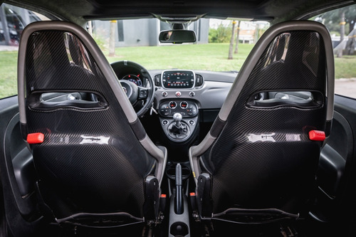 Imagen 13 de 15 de Abarth 595 Turismo