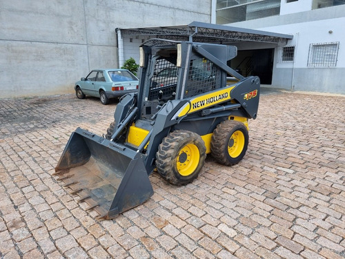 Minicarregadeira New Holland L175, Ano 2008