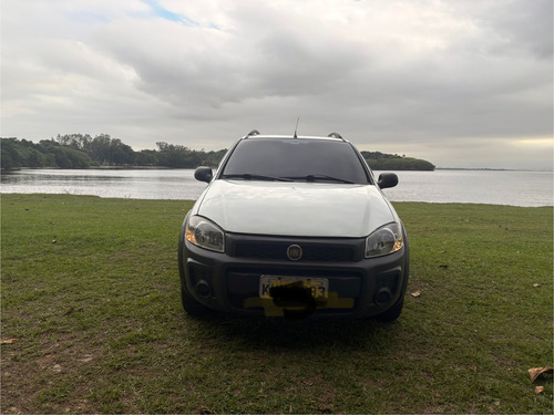 Fiat Strada 1.4 Hard Working Cab. Dupla Flex 3p