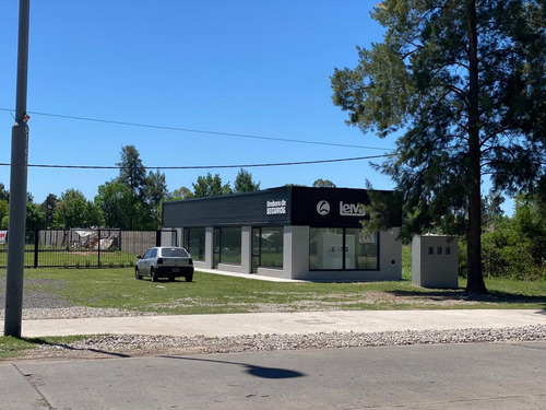 Local De 20 Mts2- Fisherton