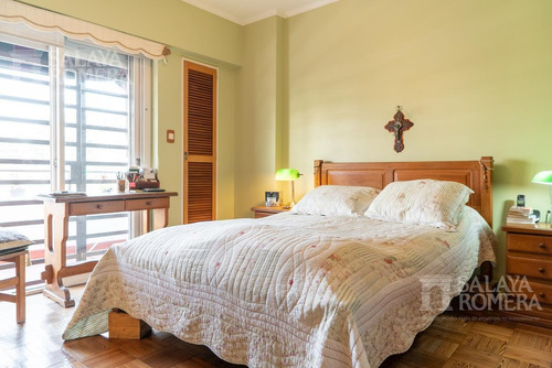 Imagen 20 de 30 de Departamento Duplex De 5 Ambientes En Venta En Recoleta