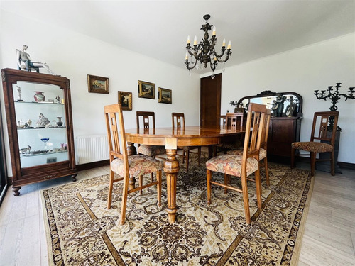 Casa En Venta De 5 Dorm. En Condominio /colegio Mayflower