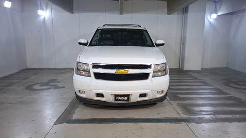 Chevrolet Tahoe 5.3 D PIEL DVD