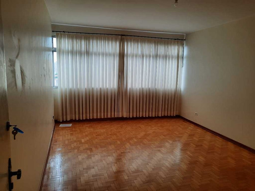 Aluguel De Apartamentos / Garagem Na Cidade De São Carlos 27337