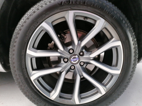 Volvo Xc90 Momentum 2017 Plata