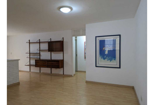 Amplio Apartamento En Venta Bien Ubicado En Santa Eduvigis