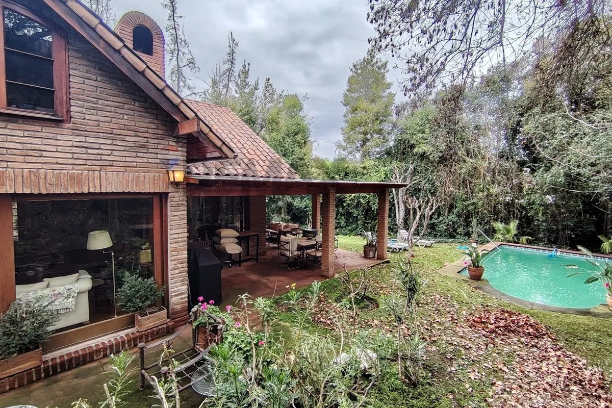 Imagen 2 de 30 de Espectacular Casa Lo Barnechea