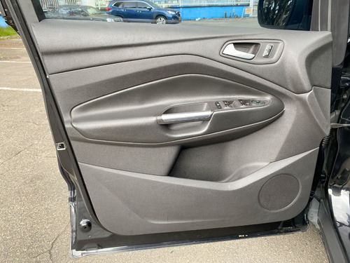 Imagen 15 de 25 de Ford Escape Se 2014