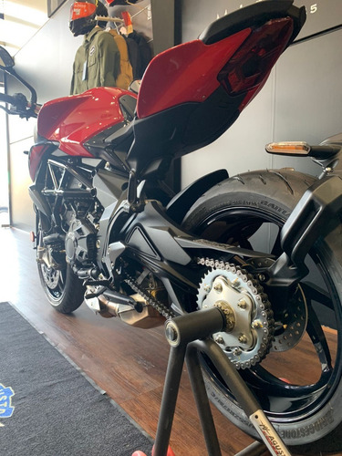 Imagen 14 de 25 de Mv Agusta Brutale Rosso 800 2021
