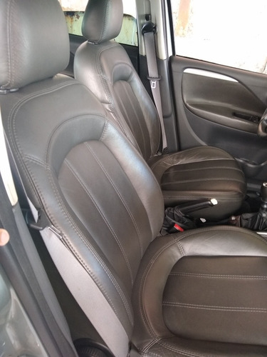 Fiat Punto 1.6 16v Essence Flex 5p 2015