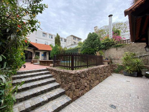 Gran Residencia De Categoría En El Corazón Pocitos