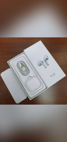 Auriculares Pro 8 