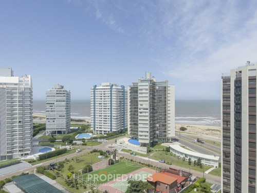 Imagen 7 de 21 de A Estrenar - 2 Dorm. 2 Baños - Vista Al Mar - Punta Del Este Brava