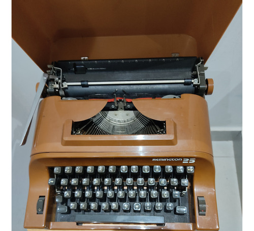 Máquina De Escrever Remington25 (Usado)